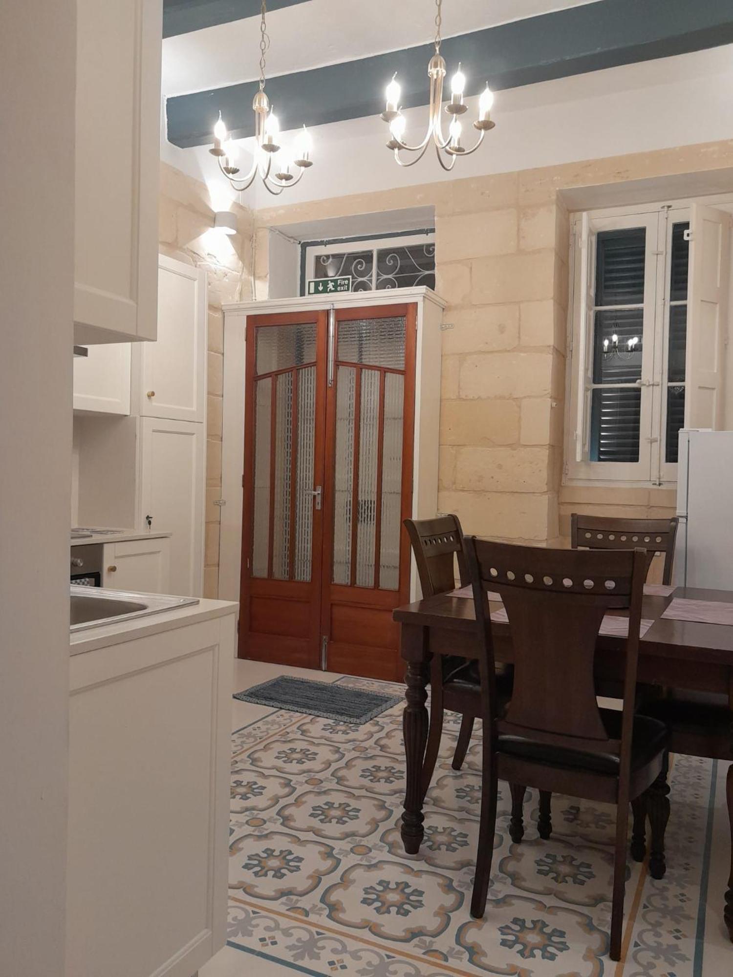 Charming Town House In Cospicua, Valperga Rooms Dış mekan fotoğraf